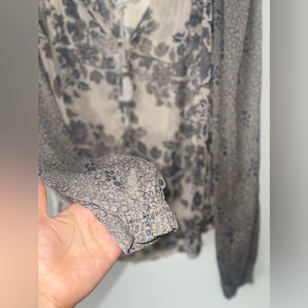 Free People Hendrix Sheer contrast print button down blouse bohemian peasant M - Picture 4 of 8